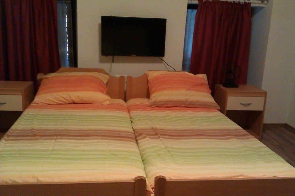 Studio Brnat Apartment Kobarid Room photo